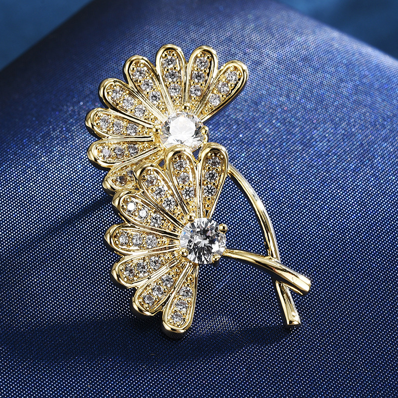 Lady Leaf Fruit Flower Copper Inlay Artificial Diamond Unisex Brooches display picture 2