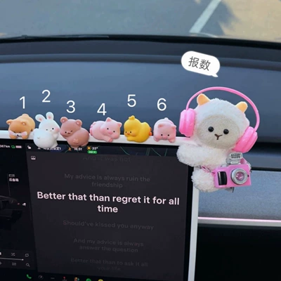 Car ornaments Car Dashboard Decoration Creative