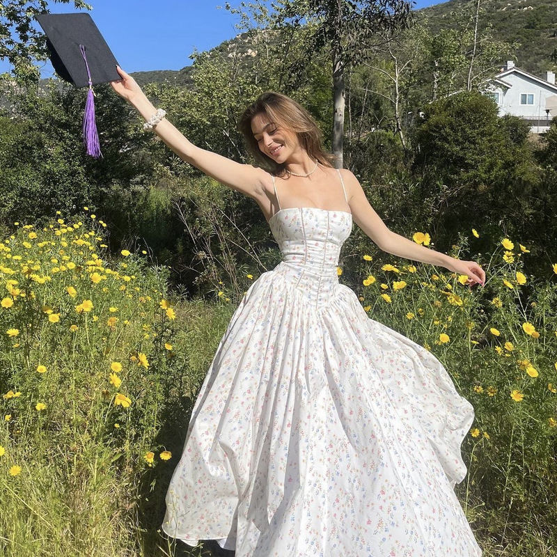 French Retro Sweet Floral Sling Waist Slimming dress 2025ss Fairy Goddess A- line Holiday Dress