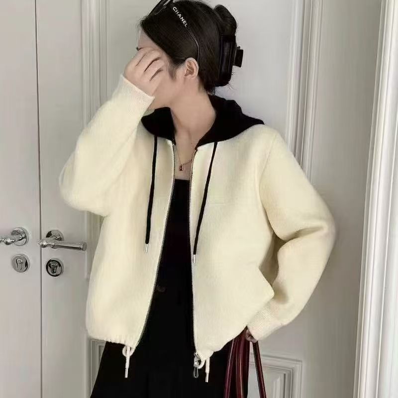 Korean Style Loose and Lazy Hooded Knitted Cardigan for Women 2025 Autumn and Winter New Design Niche Sweater Jacket Trendy