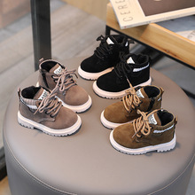 2025年秋冬新款小男孩时尚百搭软底防滑单靴女童洋气舒适休闲短靴