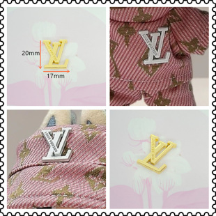 Fashion doll doll clothes English hardware labeling doll clothes letter LOGO hardware trademark sign 20*17