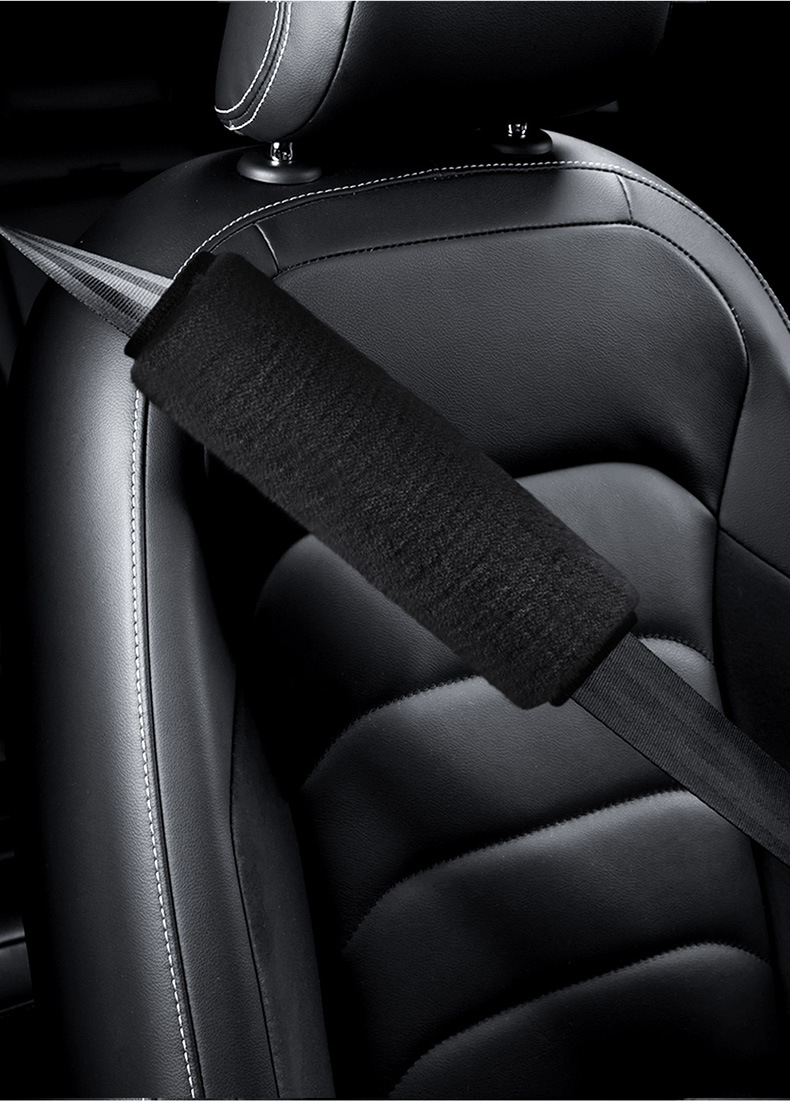 Car Truck universal breathable safety belt cover 27CM50CM shoulder pad anti-tightening anti-wear safety belt cover plush warm