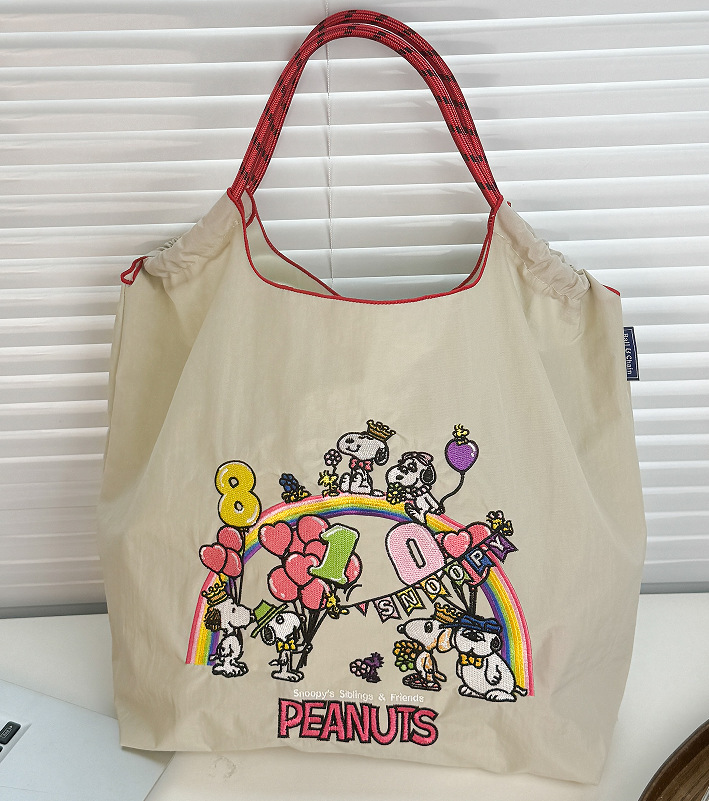 Light gray Snou's birthday medium