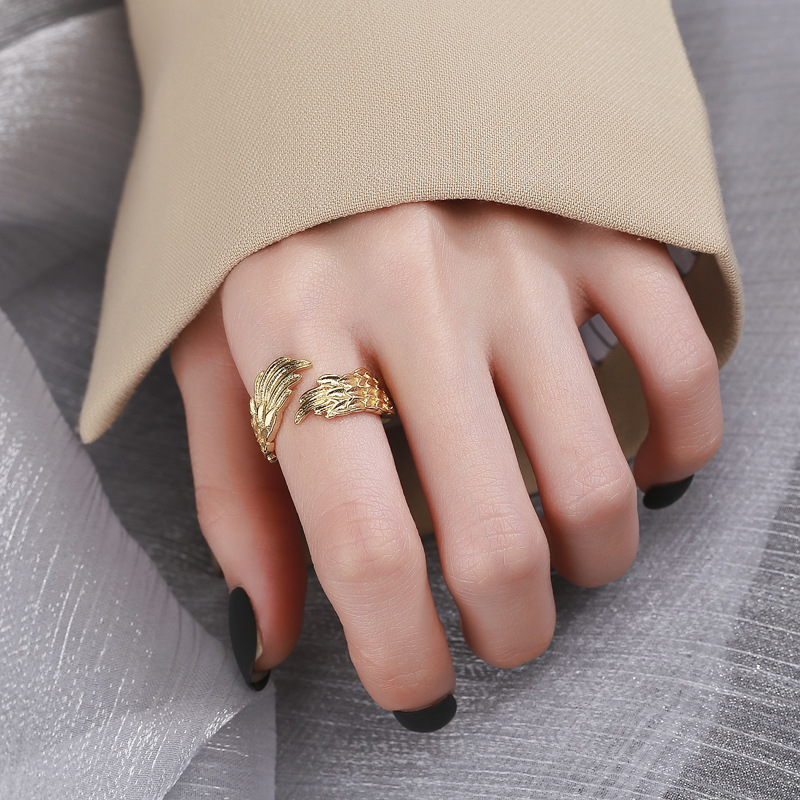 Wind plated silver opening feather wing ring, adjustable couple ring_voghion.com
