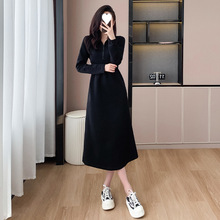 秋冬新款加绒加厚过膝女士收腰显瘦大码连衣裙打底裙赫本风小黑裙