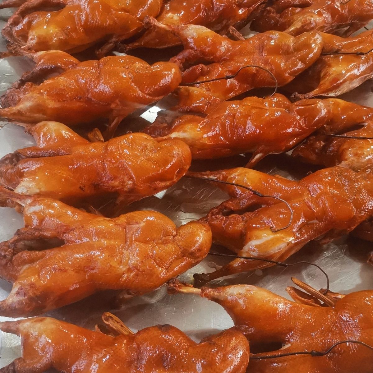 Whole Crispy Roast Duck Wholesale, Heated Cooked Crispy Duck, Commercial Vacuum Freshly Fried Hand-Shredded Roast Duck