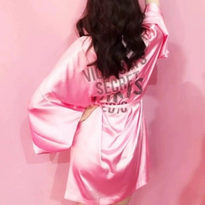 Summer women's pajamas women's hot beads for dense 4-piece lace satin sling pajamas sexy single robe multi-piece set Summer women's pajamas women's hot beads for dense 4-piece lace satin sling pajamas sexy single robe multi-piece set
