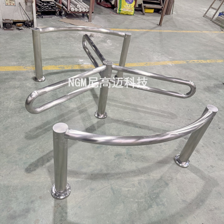 旋转式手推不锈钢转闸车站小区公园人员通道分流半高滚栅机源头厂