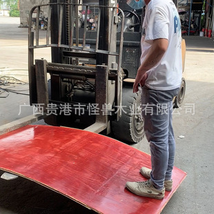 �F·վ���Ŀ��1830&times;915���B�tģ�壬Óģ����Óģ ľ�z�ϰ�