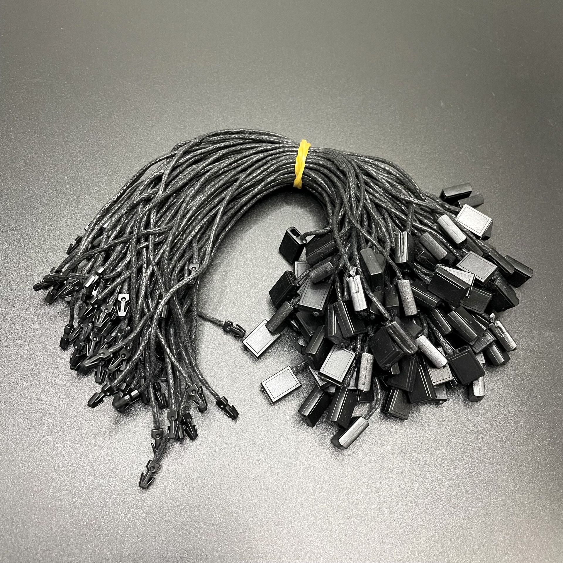 通用一次性吊粒 涤纶绳子 空白蜡绳小方块吊粒 单插吊绳 吊粒 通-阿里巴巴