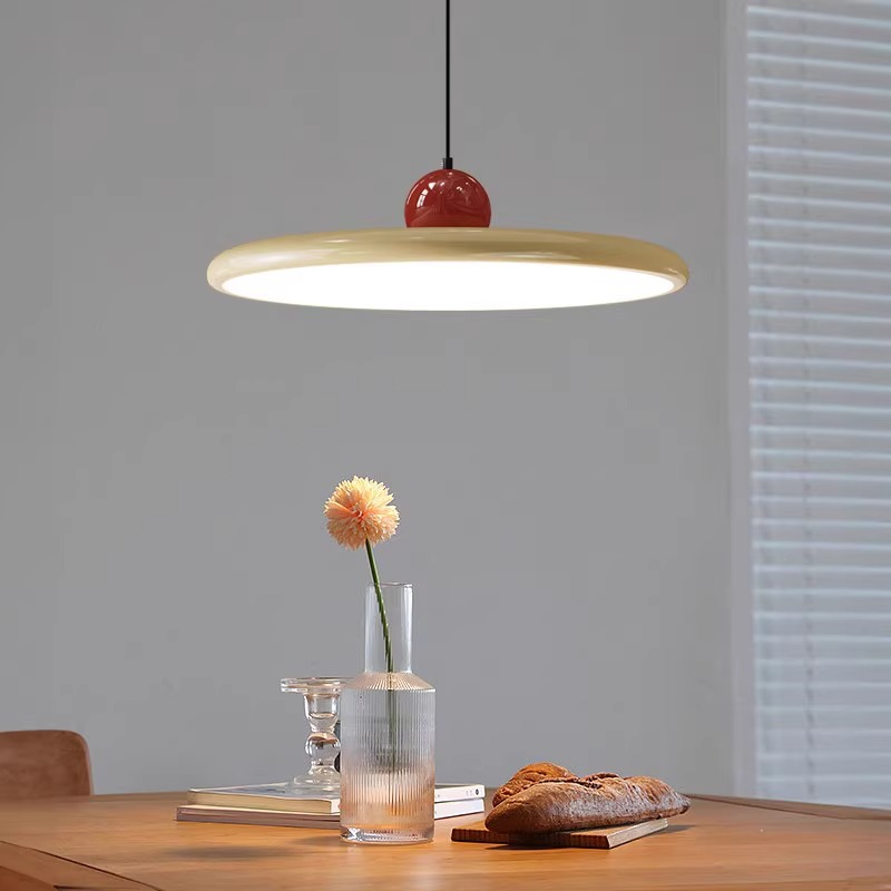 Paquete de espectros completos casa de estilo medieval lámpara de restaurante platillos voladores minimalistas diseño de lámpara de mesa de comedor dormitorio bar lámparas de comedor
