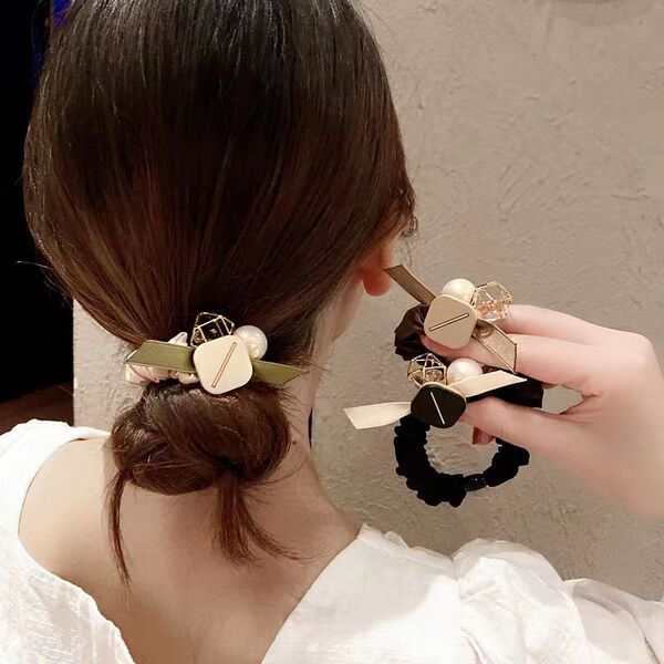 Elegant elastic hair rope pearl