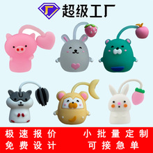 跨境专供PVC卡通头坠小动物笔头笔帽立体草莓兔子软胶笔源头工厂
