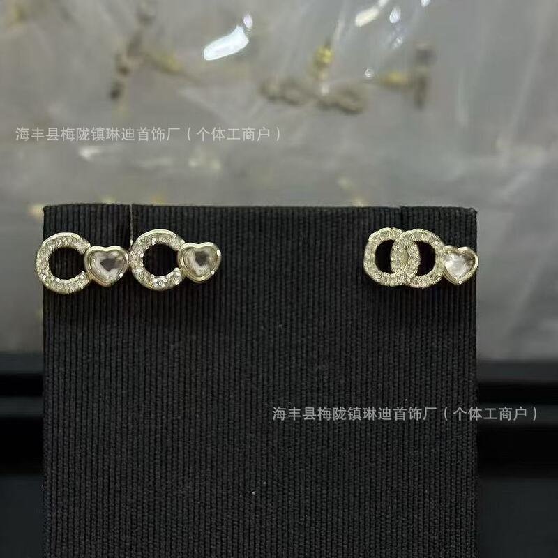 新款香家法式花朵名媛宫廷光面镶钻字母珍珠耳钉耳环耳饰品潮|undefined
