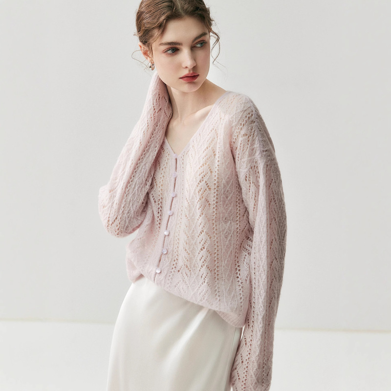 V-Neck Lazy Sweater Autumn and Winter Velvet Top 2025 New Outwear Loose Female Goat Cashmere Knitted Cardigan