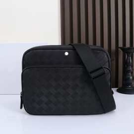 W宝龙2025新款男士邮差包编织格相机包单价斜挎包高品质图片实拍
