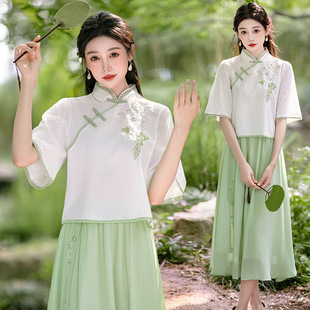 Real Shot of New Chinese Style Han Element Ancient Costume Hanfu Embroidery National Style Stand Collar Button Chinese Cheongsam Top Two-Piece Set