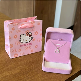 耳钉;耳环;项链