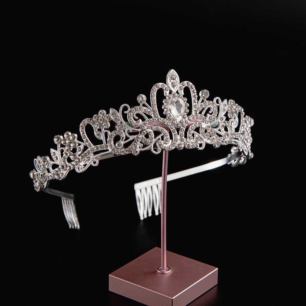 2024 verano explosivo material de aleación galvanizado estilo simple princesa corona de cumpleaños corona de boda corona de novia