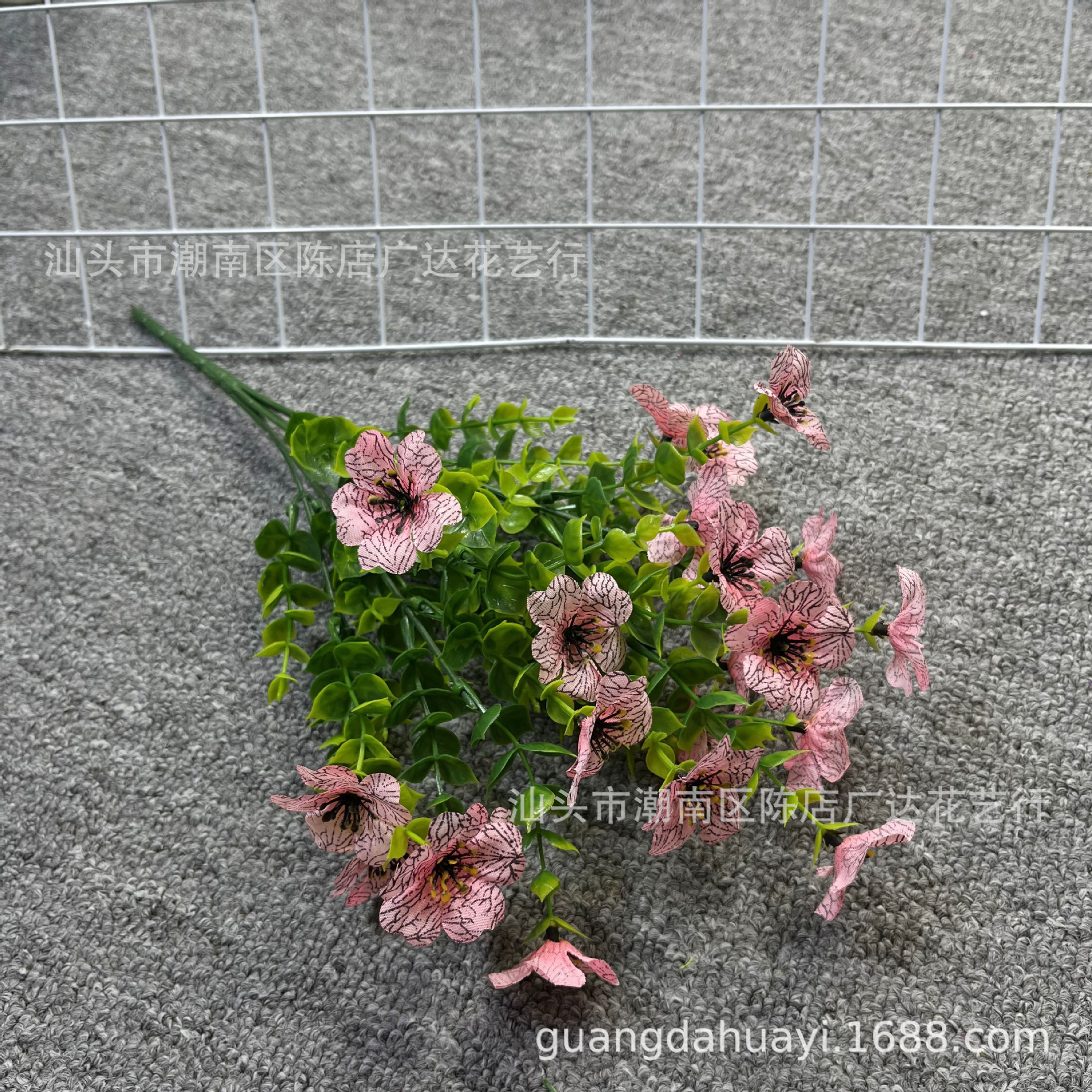 7 cabezas eucalipto violeta rosa