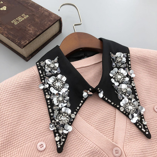 New high-end handmade beaded fake collars for women, versatile fashionable clothing accessories, in large quantities in the factory