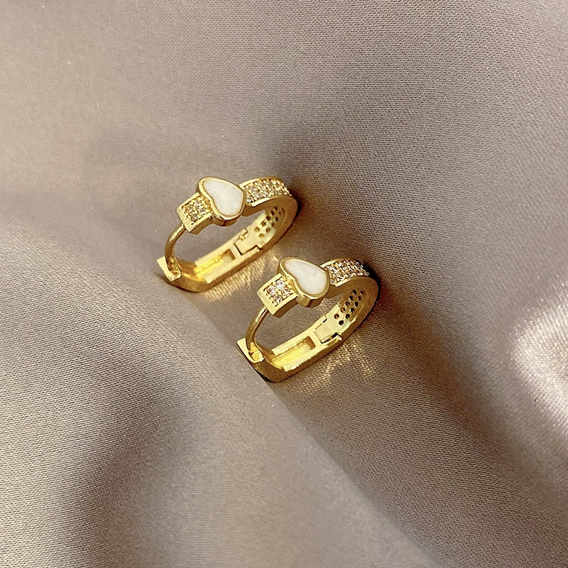 Ювелирные изделия из з zirconium?