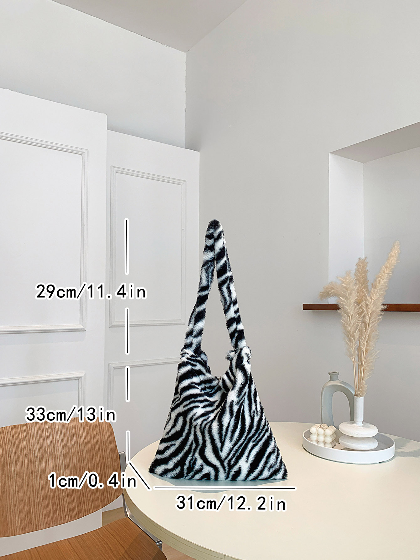Women's Large All Seasons Plush Zebra Stripe Fashion Square Open Tote Bag display picture 1