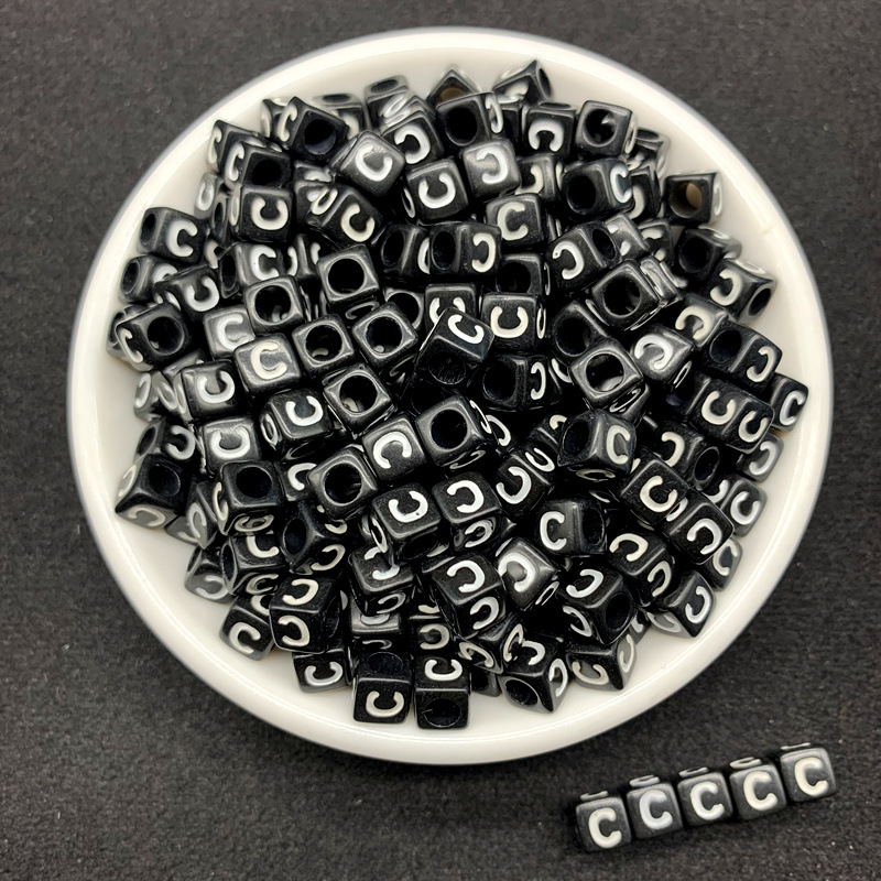 26 letras cuadradas blancas acrílicas de fondo negro inglés de una sola letra diy accesorios de beads material de beads sueltos image 9