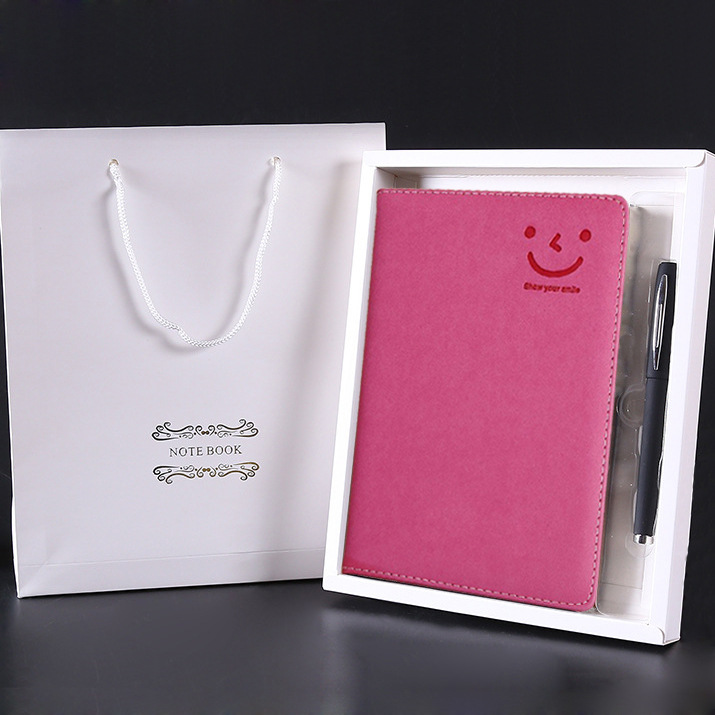 Gift box with pen rose