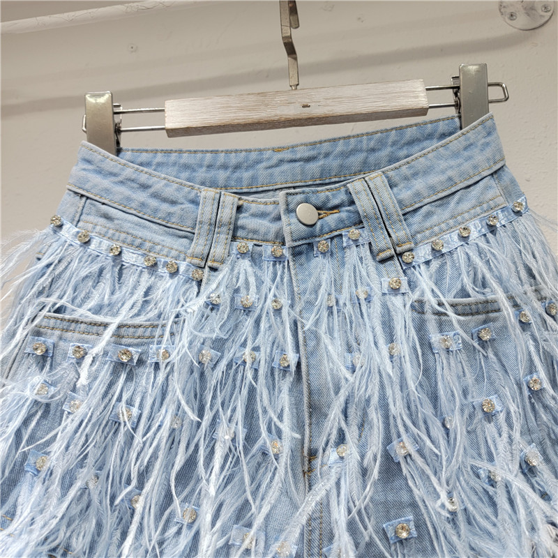 Pantalones Cortos de Mezclilla con Flecos y Pedrería