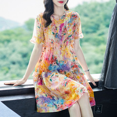 69358 2025年夏季新款流气独特彩虹色真丝桑蚕丝连衣裙小个子女装