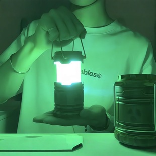 ����Сҹ�����ҌW����¶�I���˷���������Сҹ���Շ�����Ů��