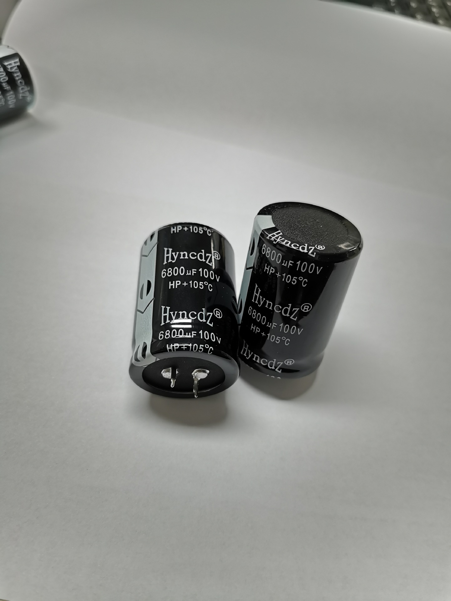 供应电解电容100v6800uf