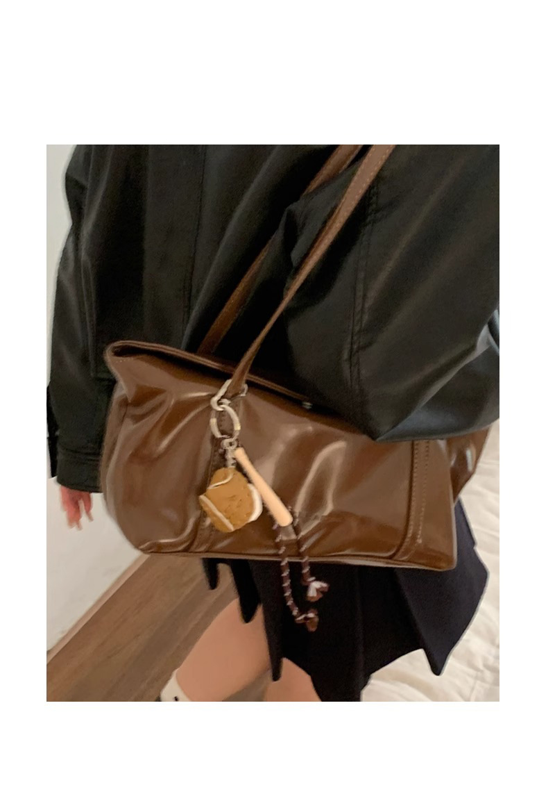 Retro high-end armpit bag women's bag new simple commuting bag large capacity shoulder bag_voghion.com