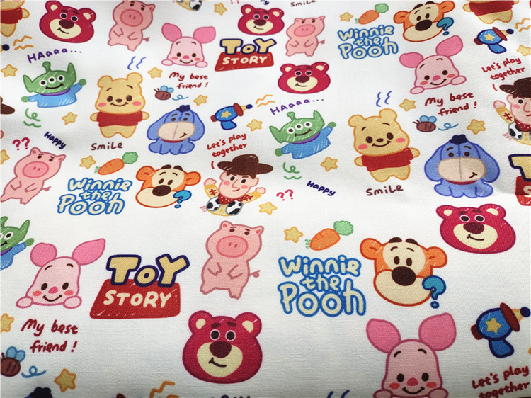 漫画の布の細いキャンバスのプリントの手作りのdiyの生地のソファーは布をかぶせて寮のテーブルクロスの3目のベリーの熊を包みます。|undefined