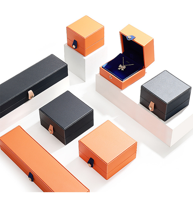 104g Weight Jewelry Boxes Classification 1 Piece Quantity Classic Style Solid Color Pu Leather Wholesale Jewelry Boxes