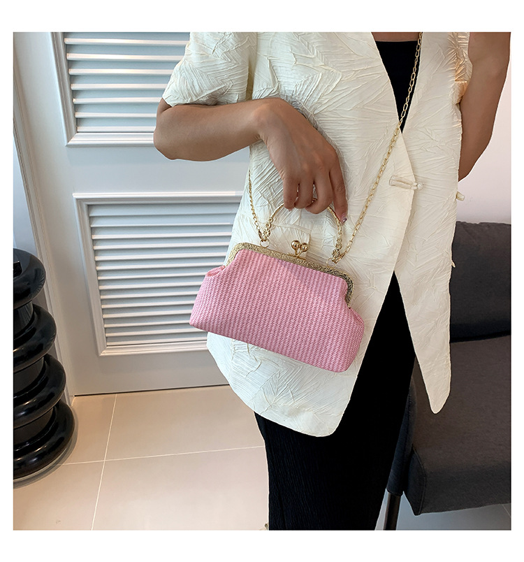 Chanel estilo cadena de metal bloqueo bolso de noche elegante moda perla Shell bolsa francés nicho bolso para las mujeres