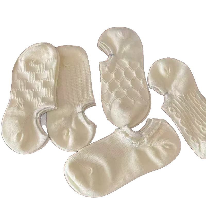 Calcetines invisibles de primavera y verano, blancos de mujer, todo fósforo, viajes diarios, calcetines de cintura baja, calcetines de barco, calcetines al por mayor