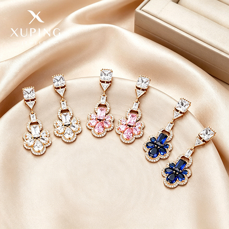 Xuping moda colección elegante ligera de lujo temperamento de alta sensación pendientes incrustadas de zircon europa y americana pendientes transfronterizos para mujeres