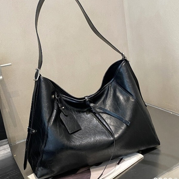 leather capacious universal waterproof bag