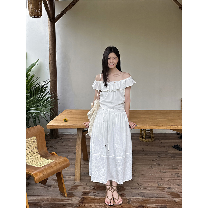 Korean-style fashion off-shoulder dress for women, new summer model, loose-fitting, slimming, large hem long dress Korean-style fashion off-shoulder dress for women, new summer model, loose-fitting, slimming, large hem long dress