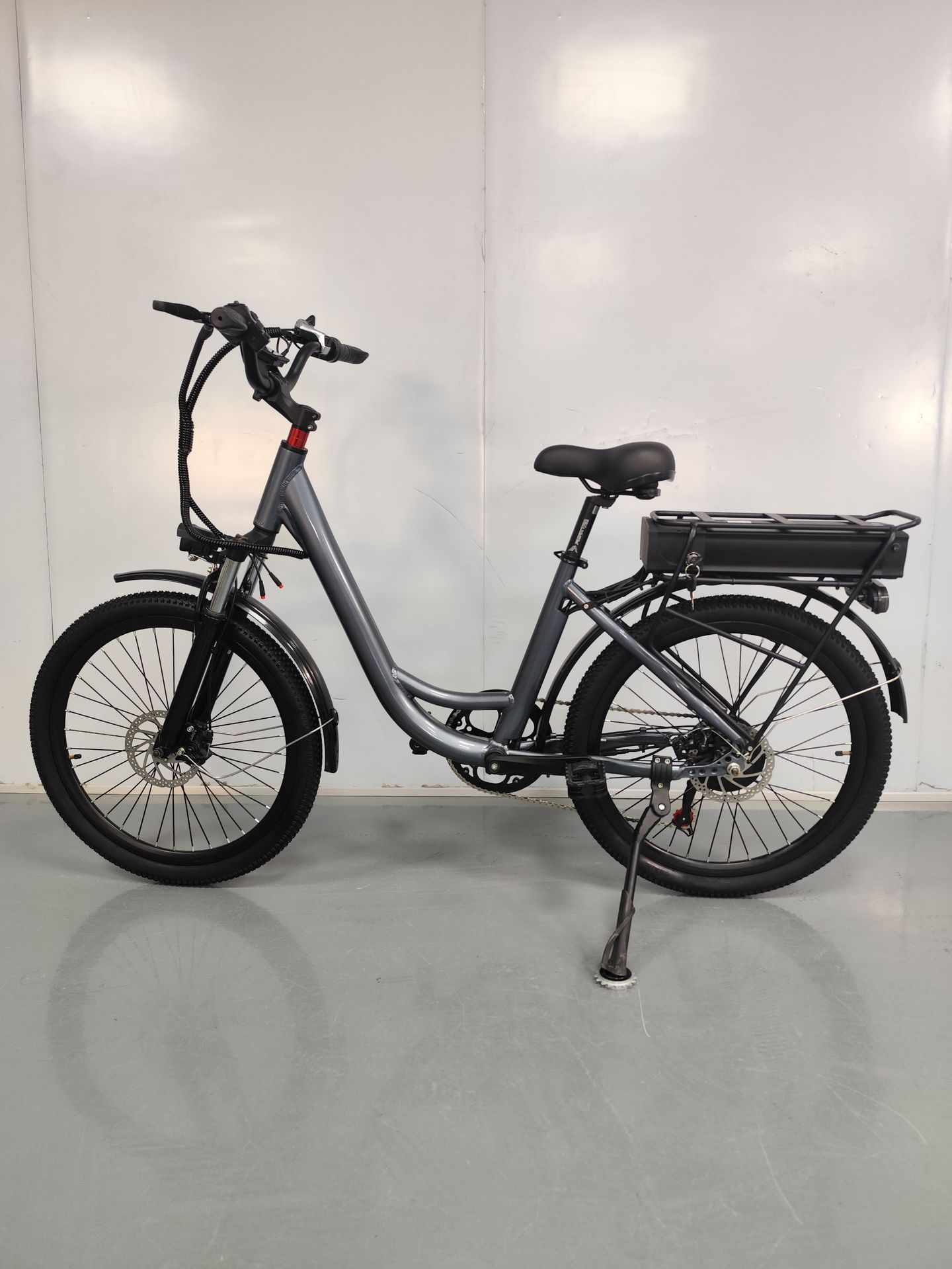 26 inch Electric Bicycle Lightweight Step-Through Mountain Bike