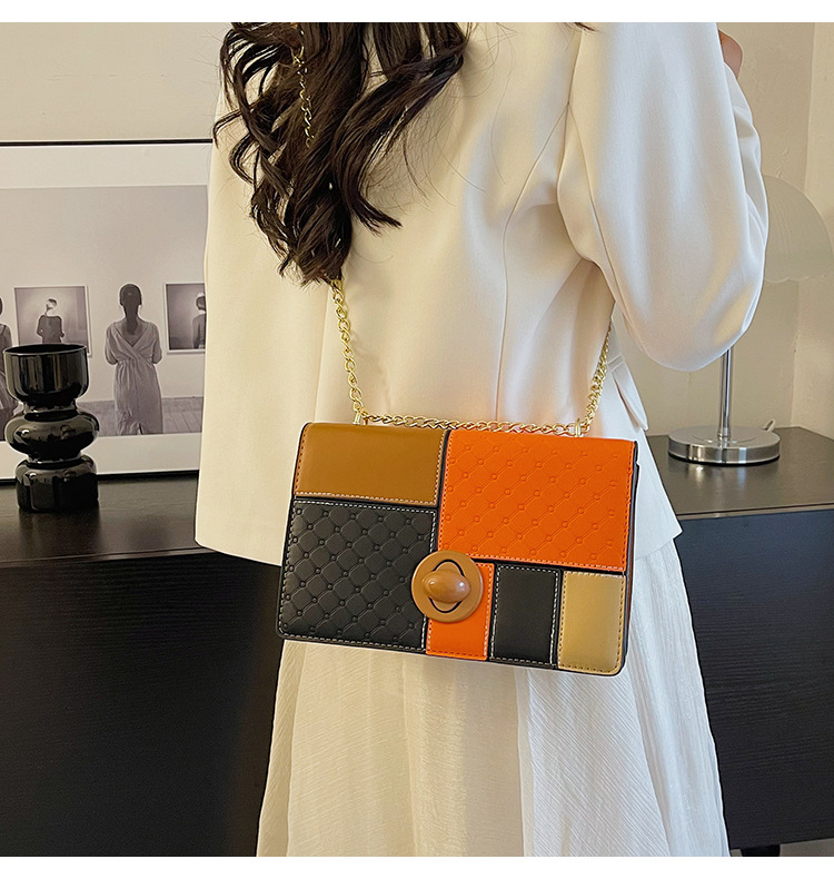 Piccola borsa a tracolla quadrata con catena borsa elegante_voghion.com