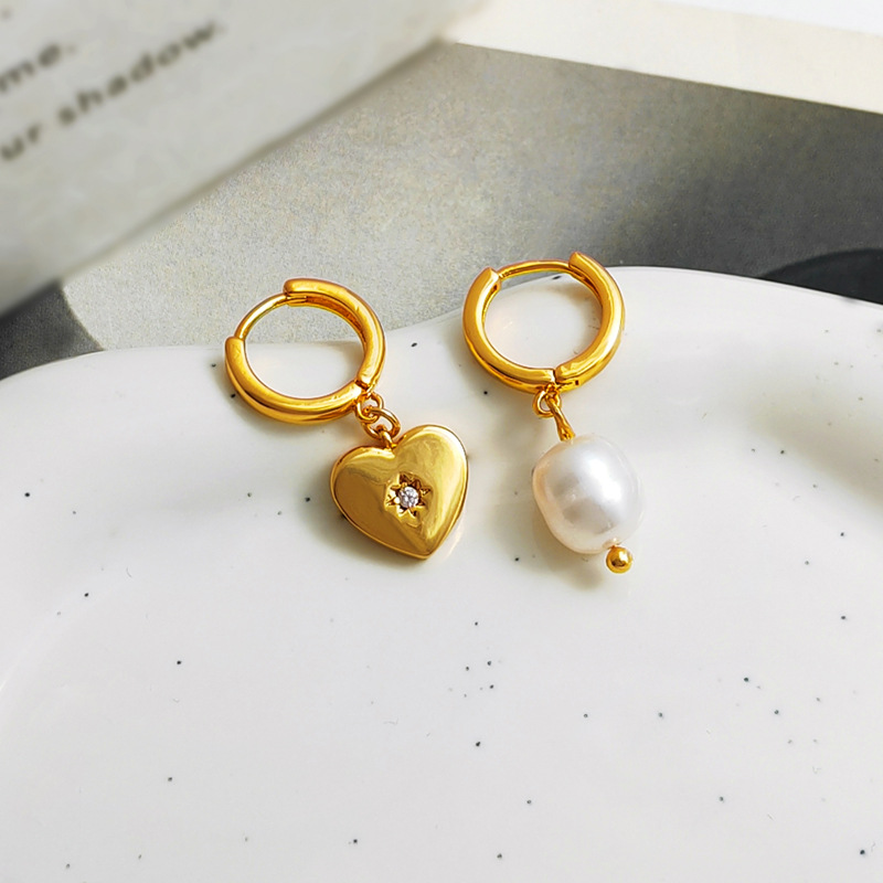 Fashion Heart Shape Copper Pearl Plating Inlay Zircon Dangling Earrings 1 Pair