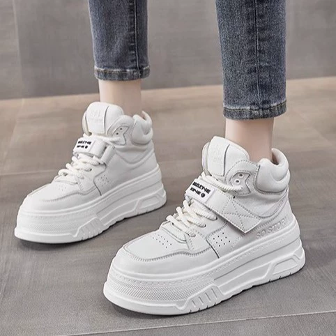 Женские высокие кроссовки из натуральной кожи на толстой подошве, осень-зима 2025, увеличивающие рост, универсальные, с флисовой подкладкой, хлопковые, в стиле хай-топ.