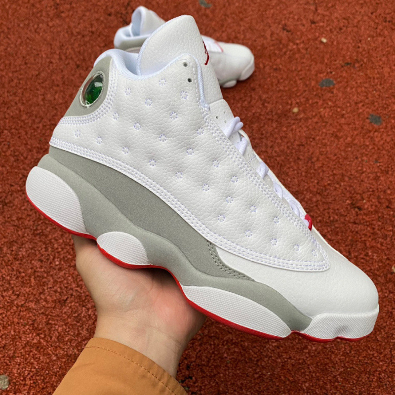 Putian Chunyuan AJ13 alto impacto blanco, verde y negro zapatos de baloncesto para gatos resistentes al desgaste, zapatos de carreras para parejas para hombres y mujeres