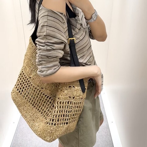 Dong Jie's Same Style Woven Bag 2025 New Vintage Handmade Crochet Tote Bag for Women Summer Commuting Handbag Shoulder Bag