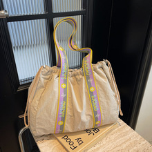 ���������������ذ�Ů2024�ﶬ�¿����ڷ�ˮ������ճ�ͨ�چμ��