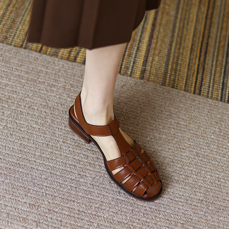 Dép sandal nữ quai chữ T dệt đế mềm phong cách retro — nâu